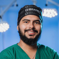 Dr. Gabriel Leorne Chumacero